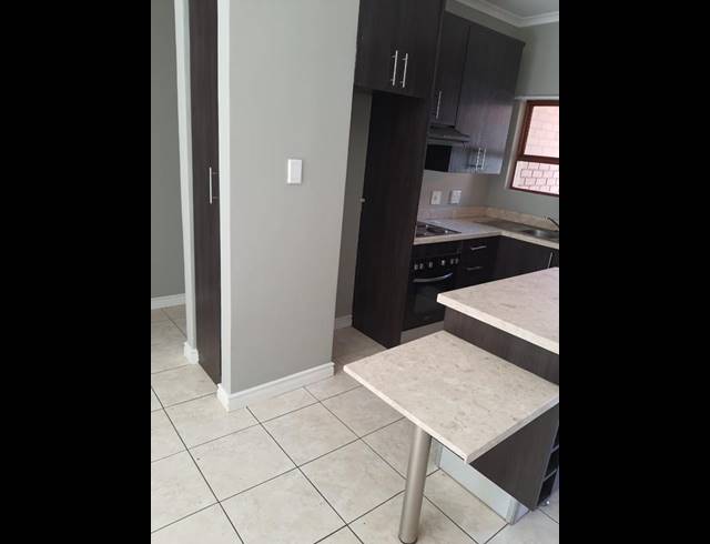 2 BEDROOM APARTMENT FOR SALE IN PRETORIUSPARK